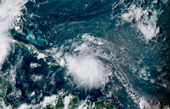 Se fortalece tormenta Laura antes de llegar a la República Dominicana
