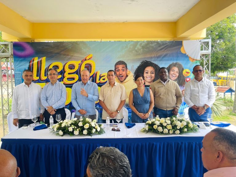 Alcaldía de Haina y Wind Telecom inauguran primer punto WiFi gratuito en el Parque Central