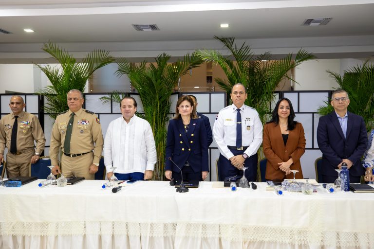 Vicepresidenta Raquel Peña encabeza reunión de seguimiento al Plan de Seguridad Ciudadana